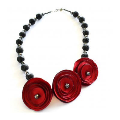 BLOSSOMING IN RED - EXCLUSIVE COLLECTION