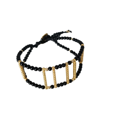 “Lines in a Row” bracelet / black onyx