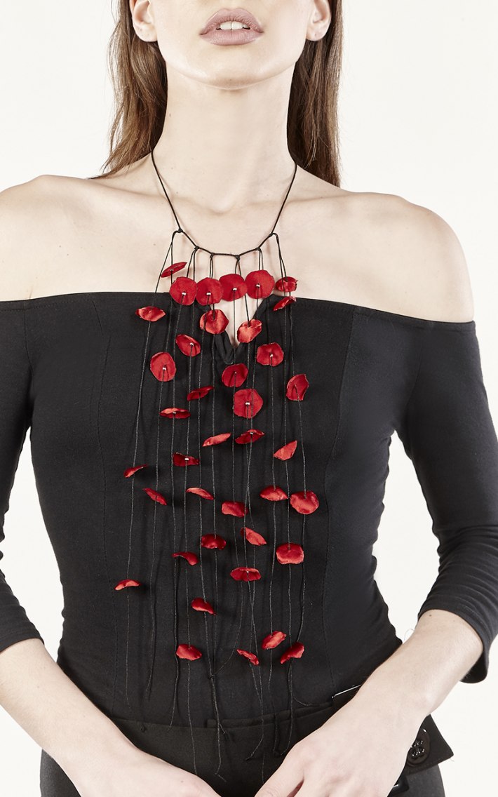 Handmade_necklace_satin_fabric_red_rose